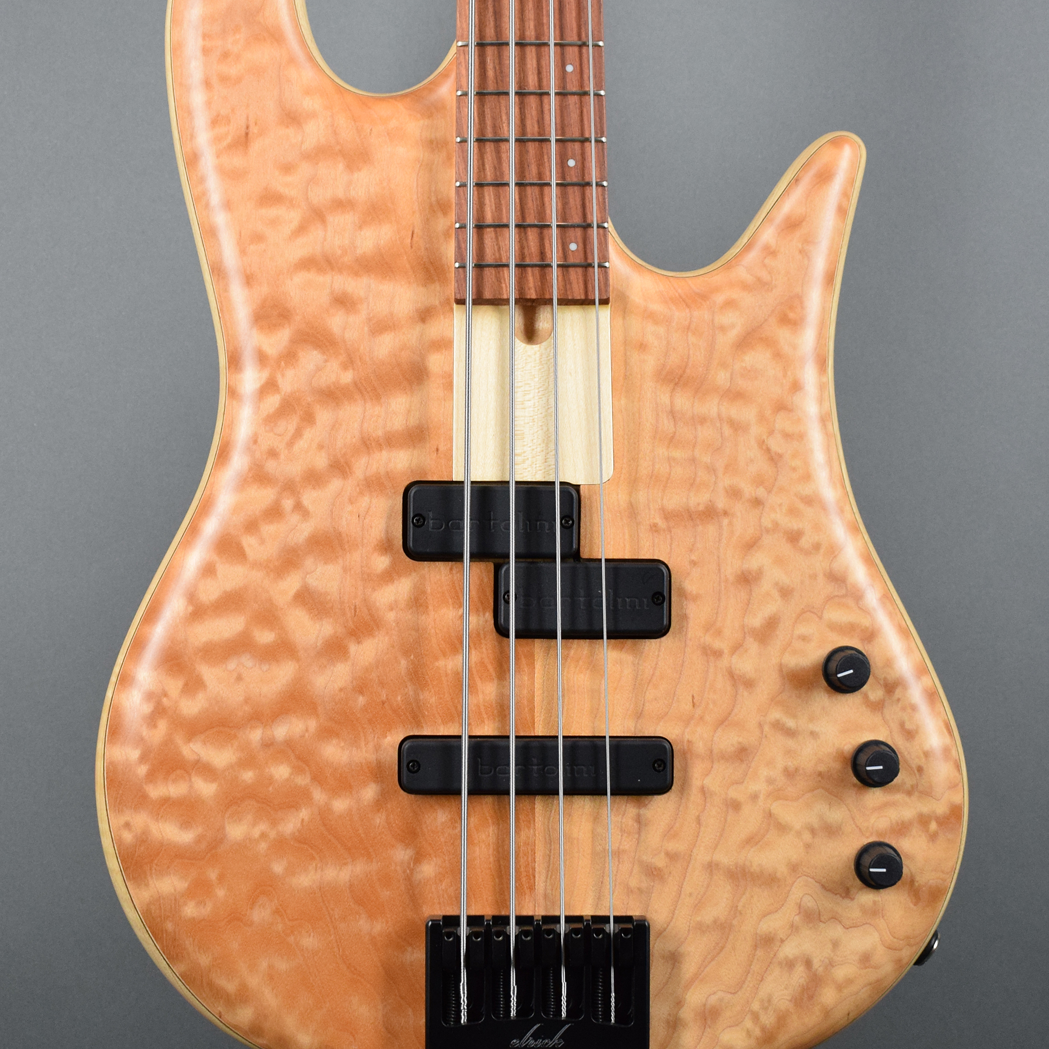 Elrick Gold Series, Handcarved Icon P/J 4-String Bass Guitar