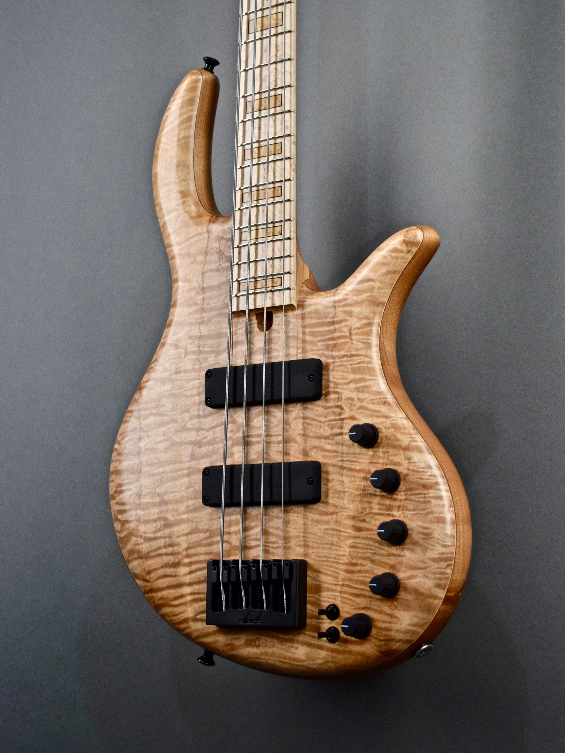 Elrick Gold Series, Hand-Carved e-volution 4-String Bass Guitar