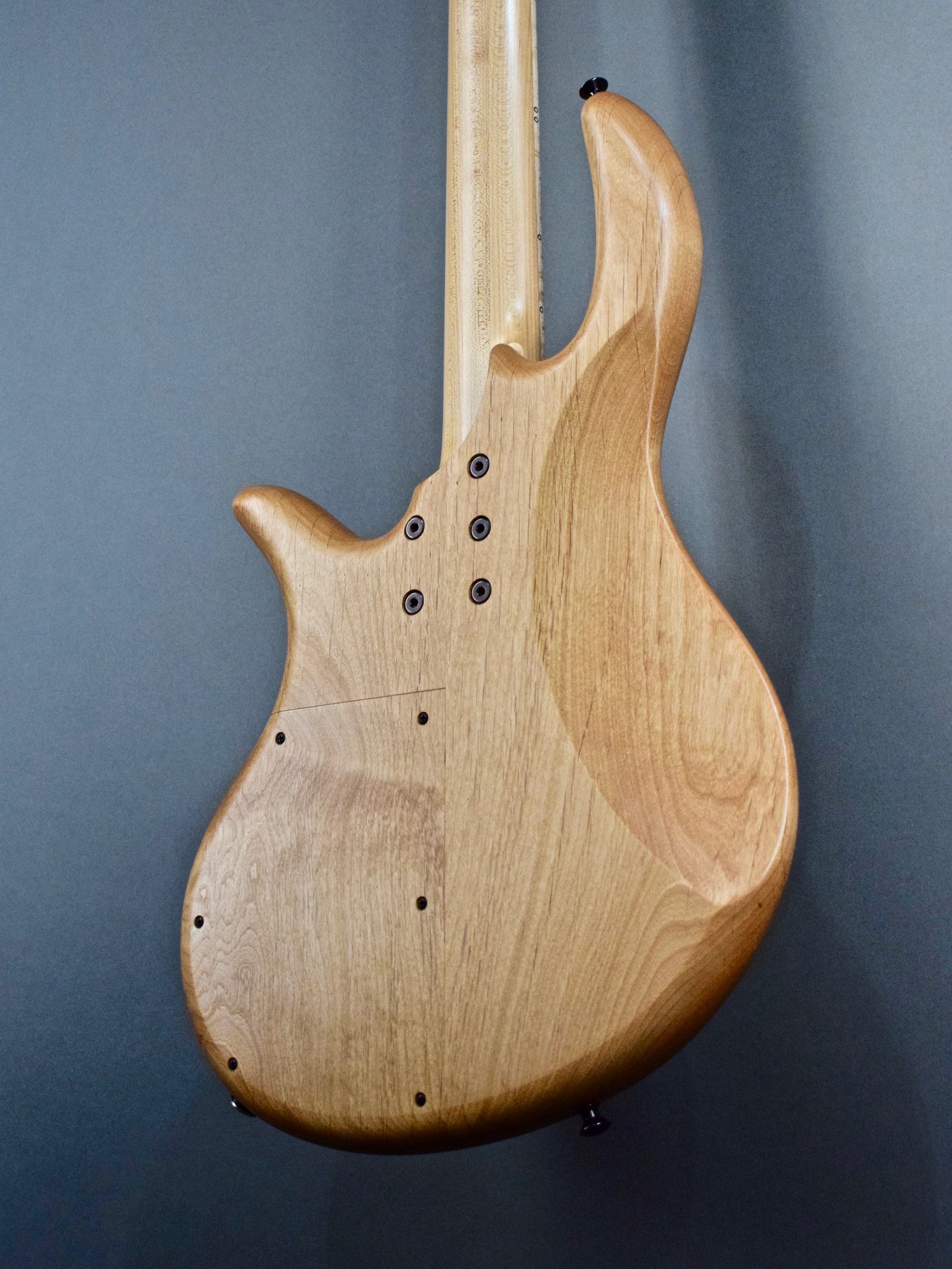 Elrick Gold Series, Hand-Carved e-volution 4-String Bass Guitar
