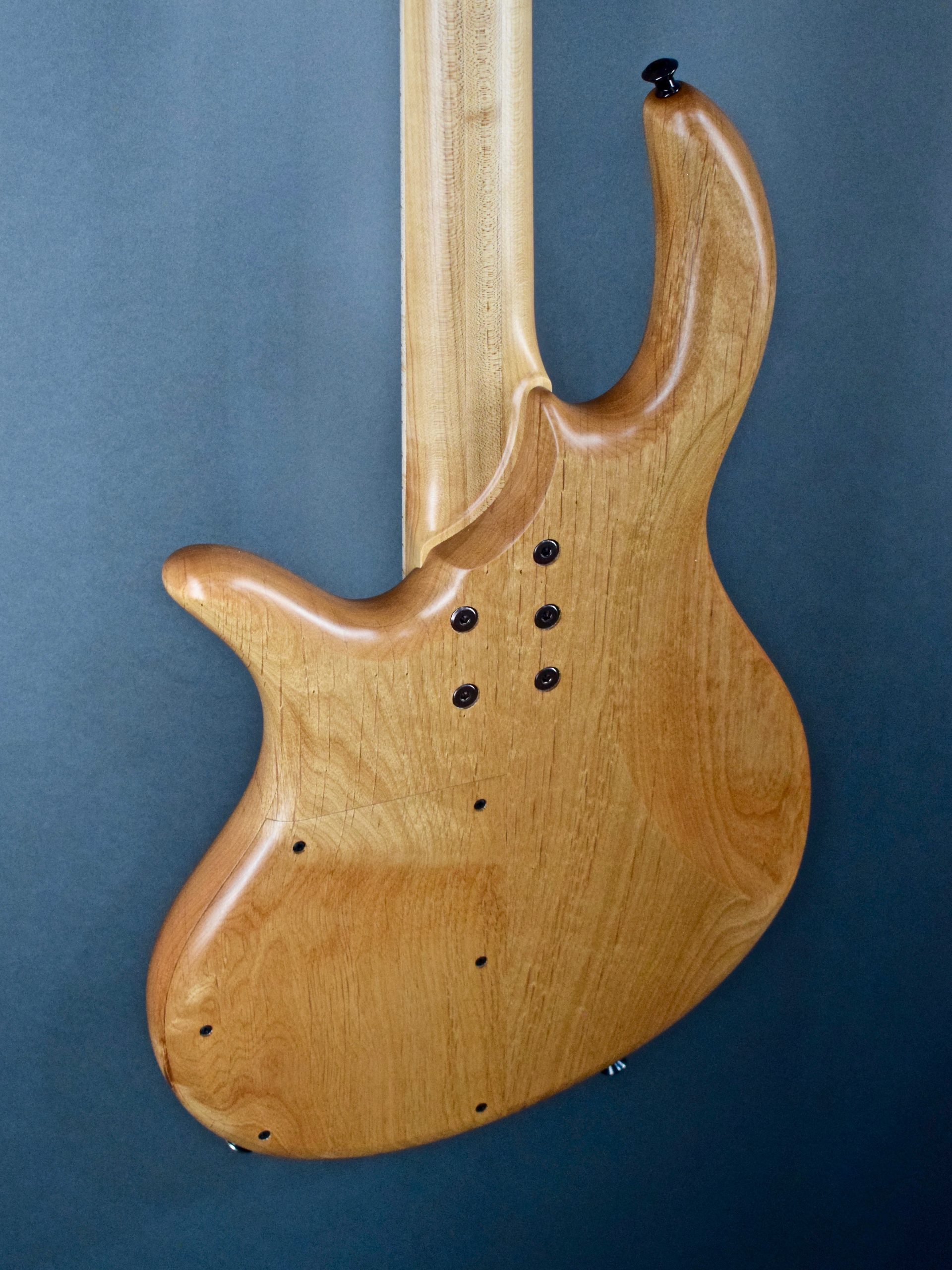 Elrick Gold Series, Hand-Carved e-volution 4-String Bass Guitar