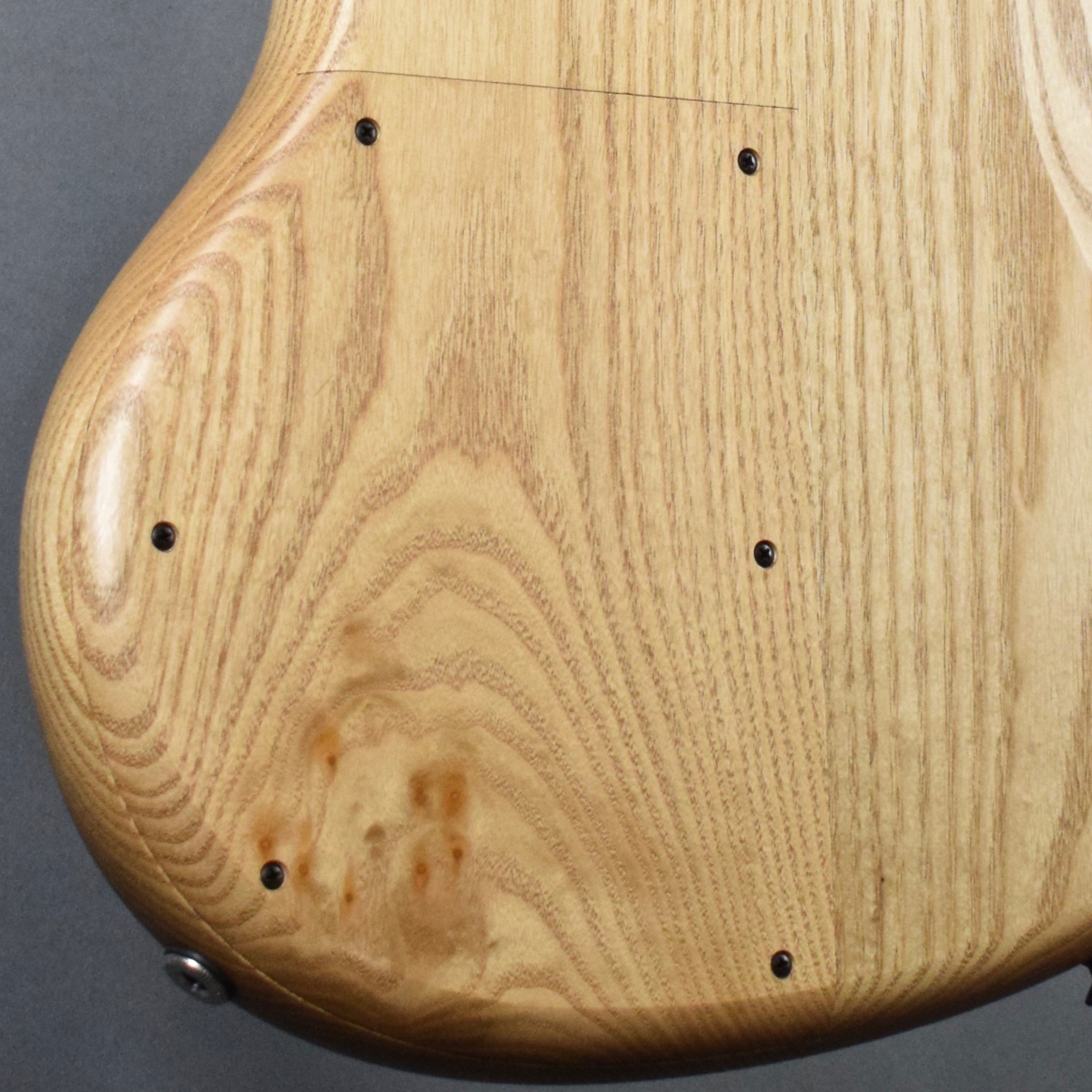 Elrick Gold Series, Hand-Carved e-volution 6-String Bass Guitar