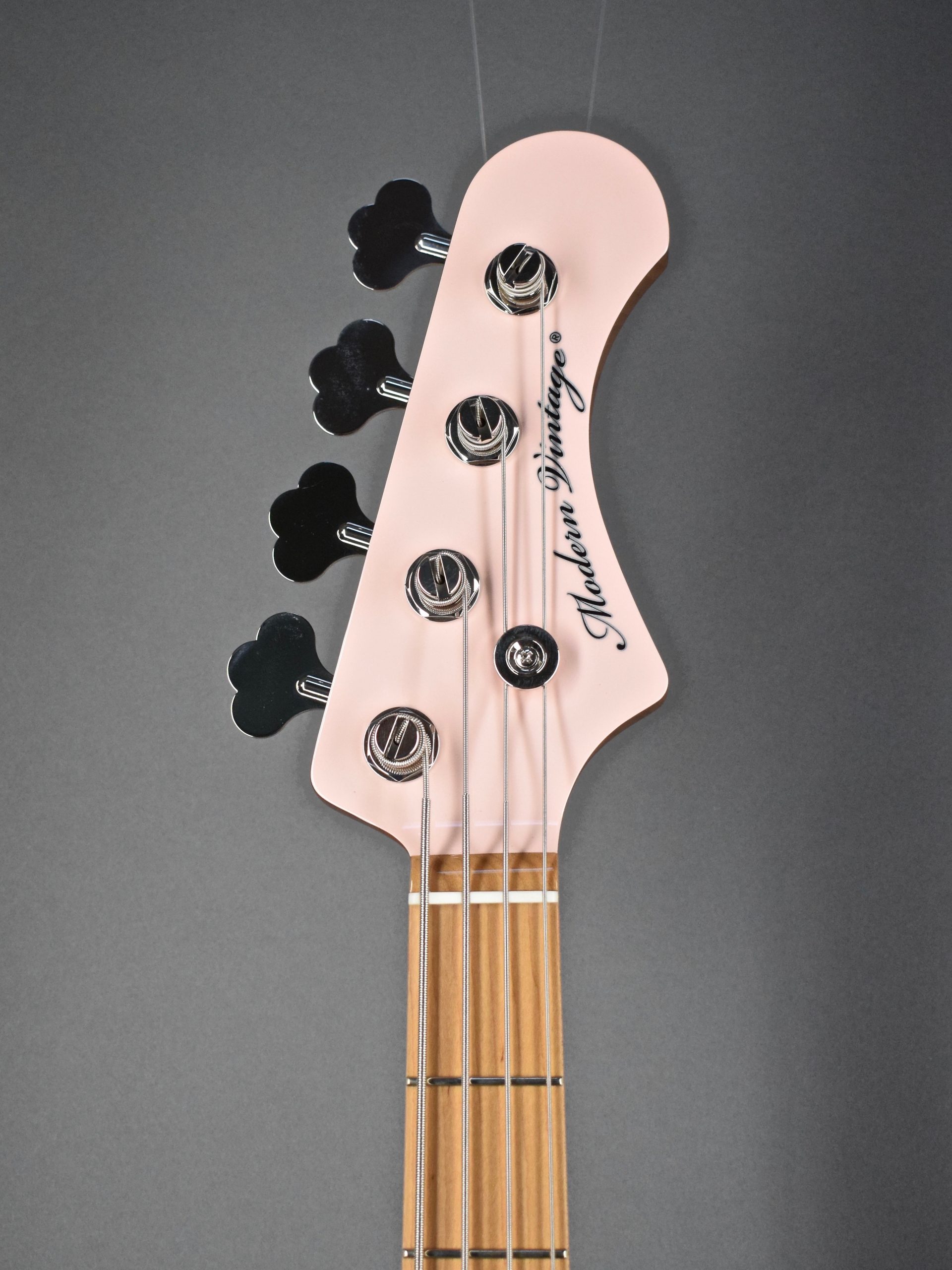 VINTAGEベースギター Modern Vintage MVP4-72 '70s Vintage 4-String Electric Bass Guitar