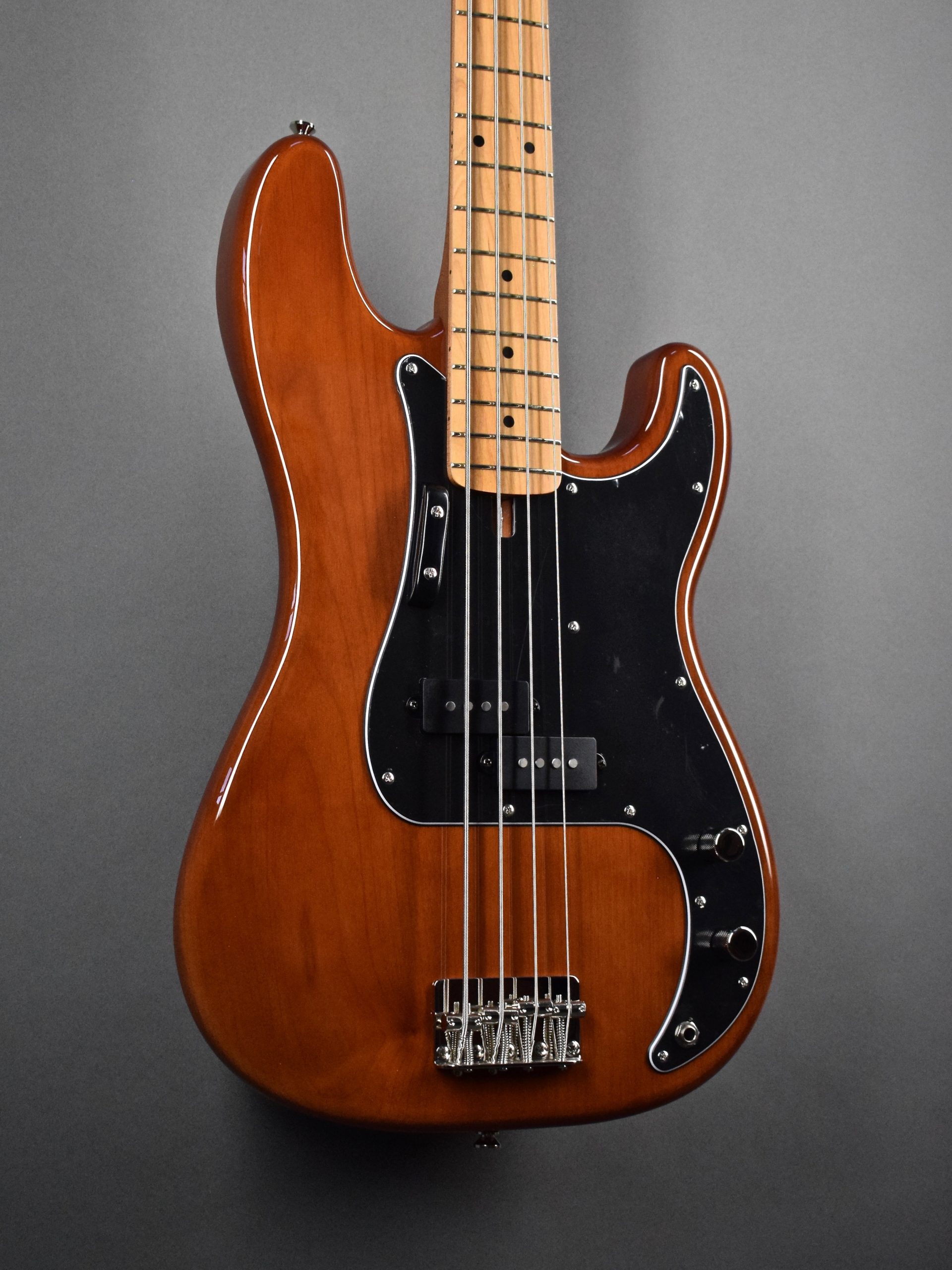 Modern Vintage MVP4-72 '70s Vintage 4-String Electric Bass Guitar