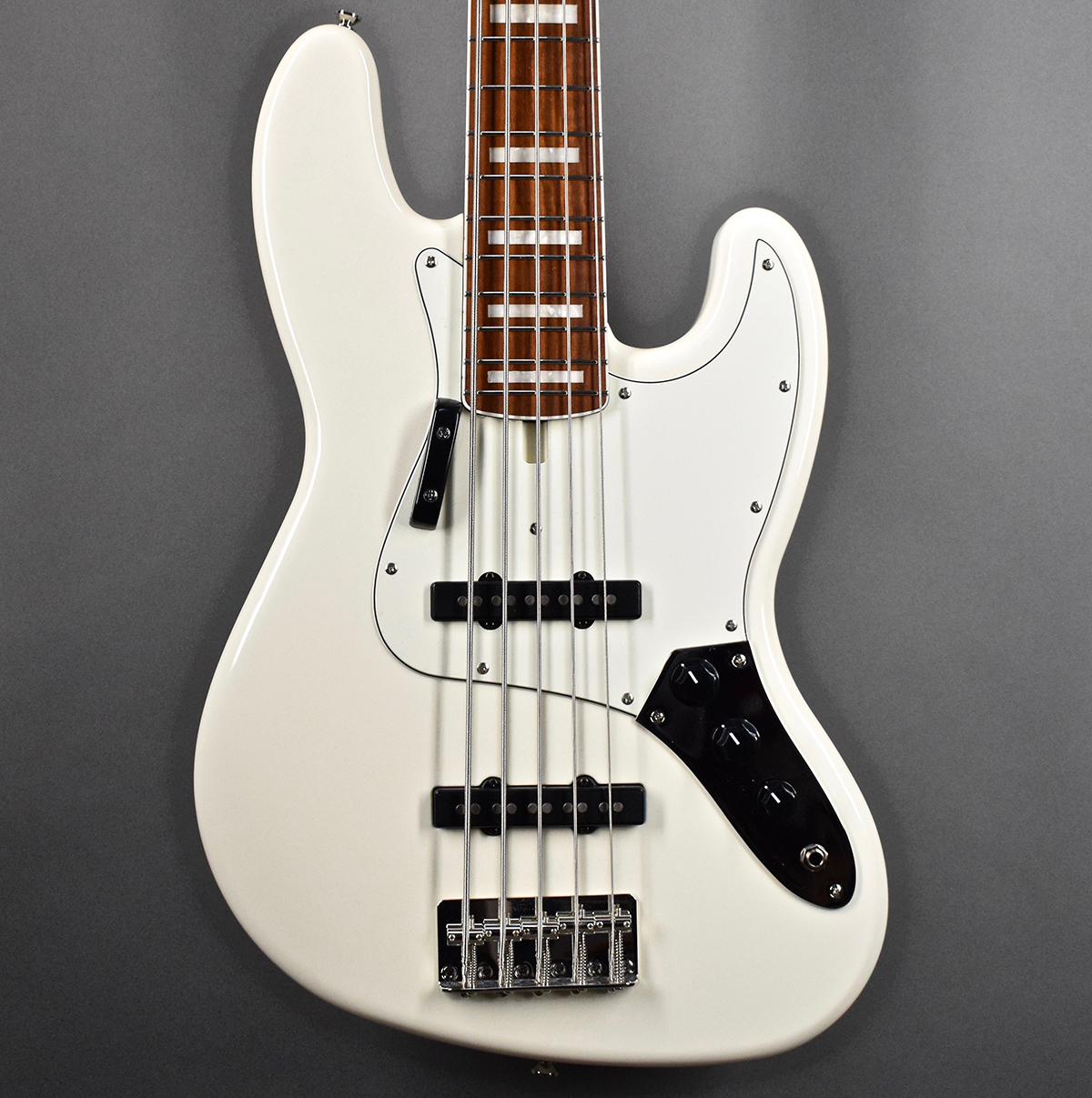 Modern Vintage MVJ5-75 '70s Vintage 5-String Electric Bass Guitar