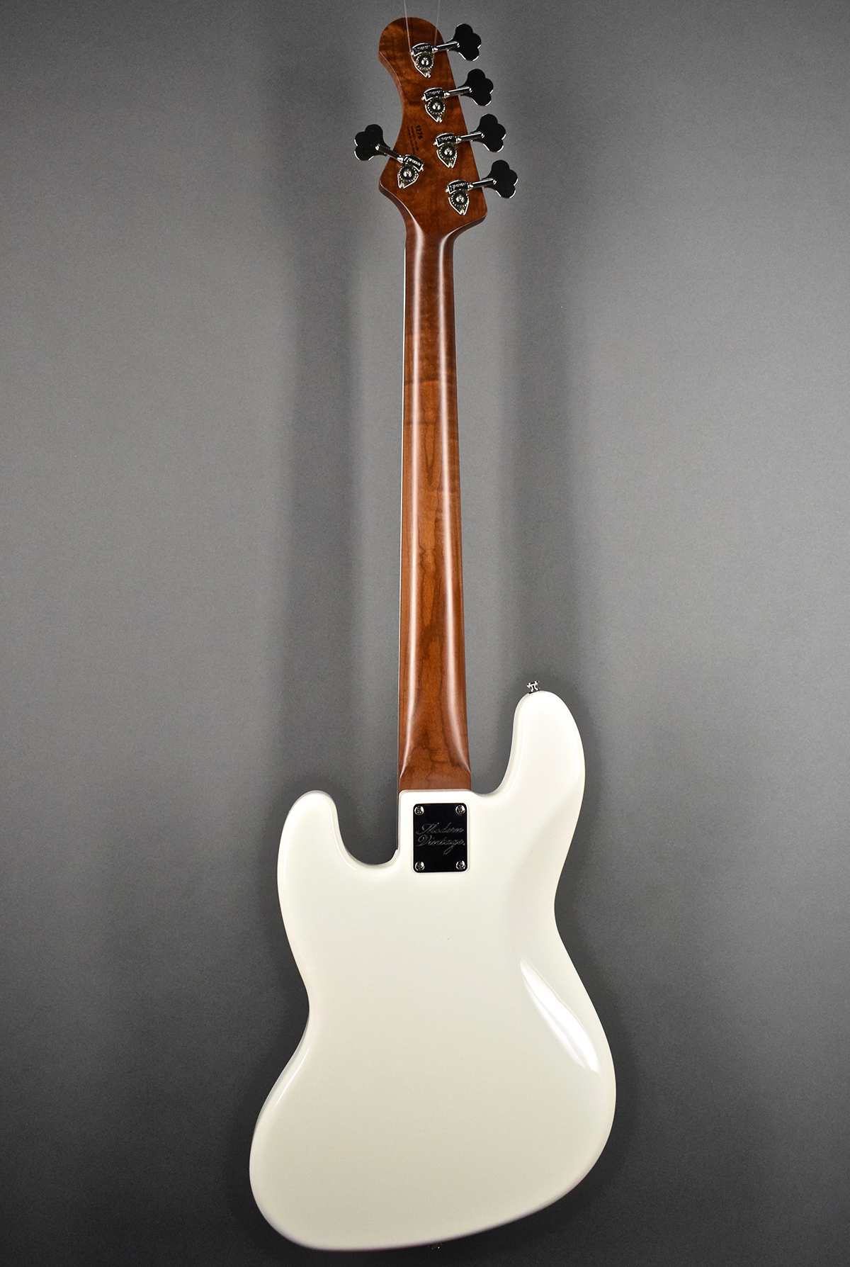 Modern Vintage MVJ5-75 '70s Vintage 5-String Electric Bass Guitar