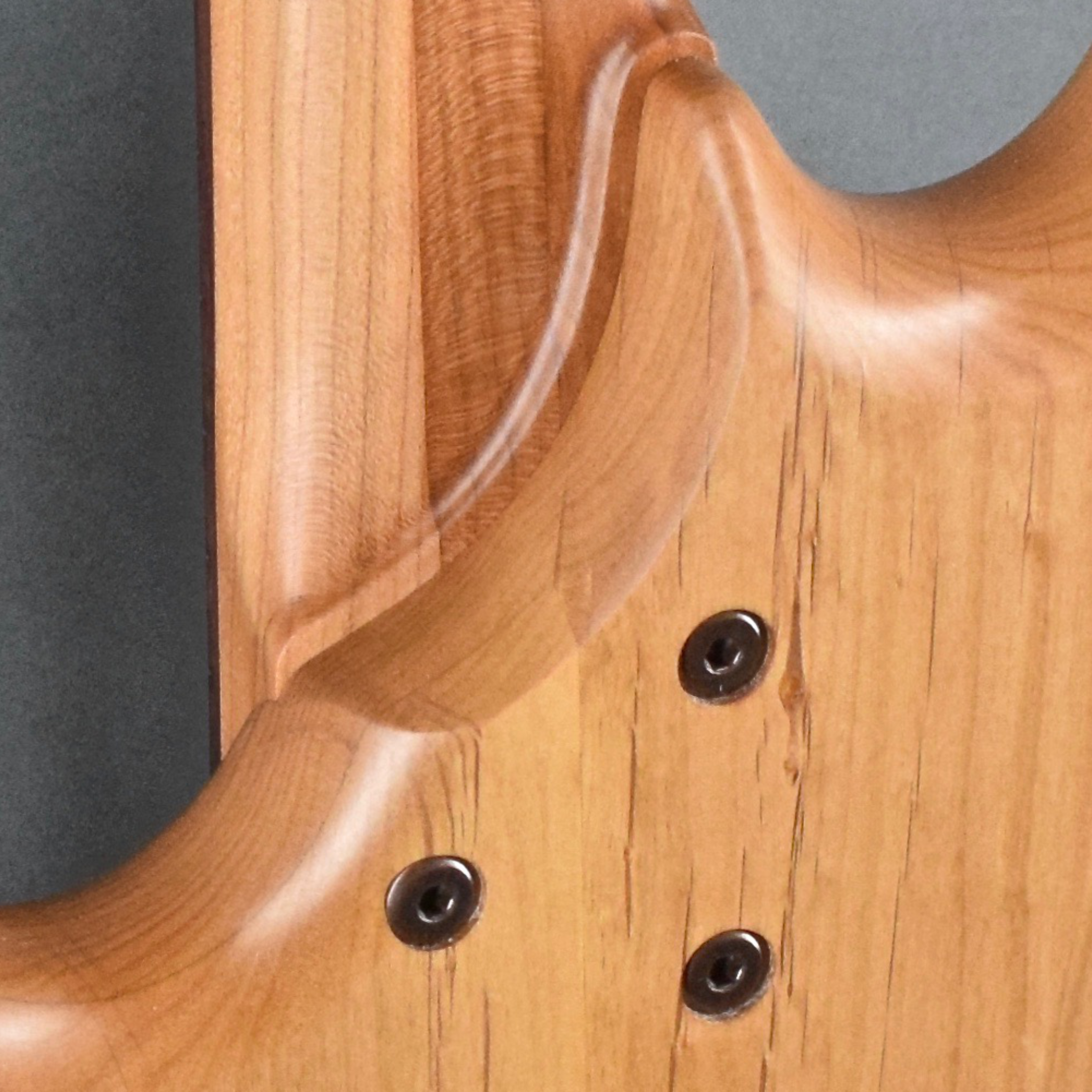 Elrick Gold Series, Handcarved Icon P 4-String Bass Guitar