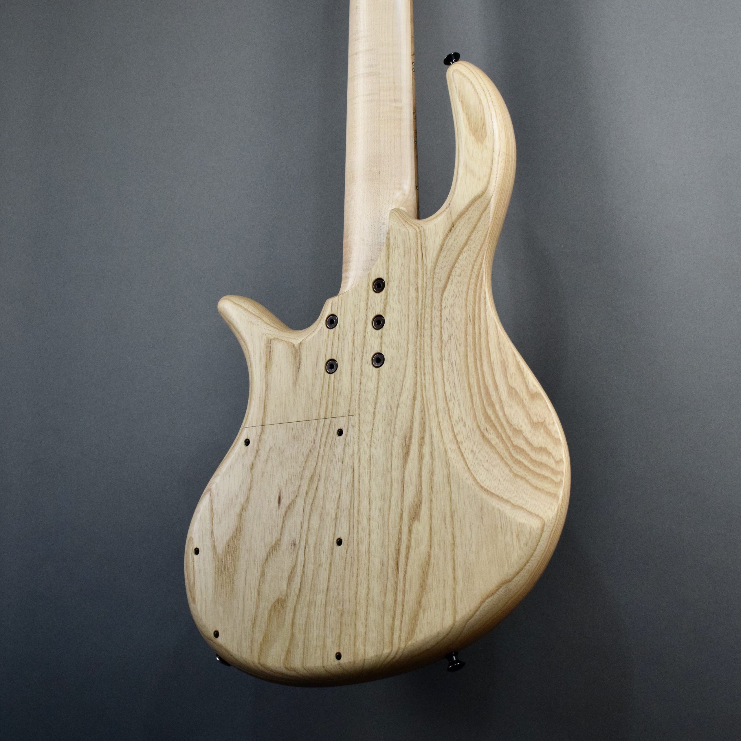 Elrick Gold Series, Hand-Carved e-volution 5-String Bass