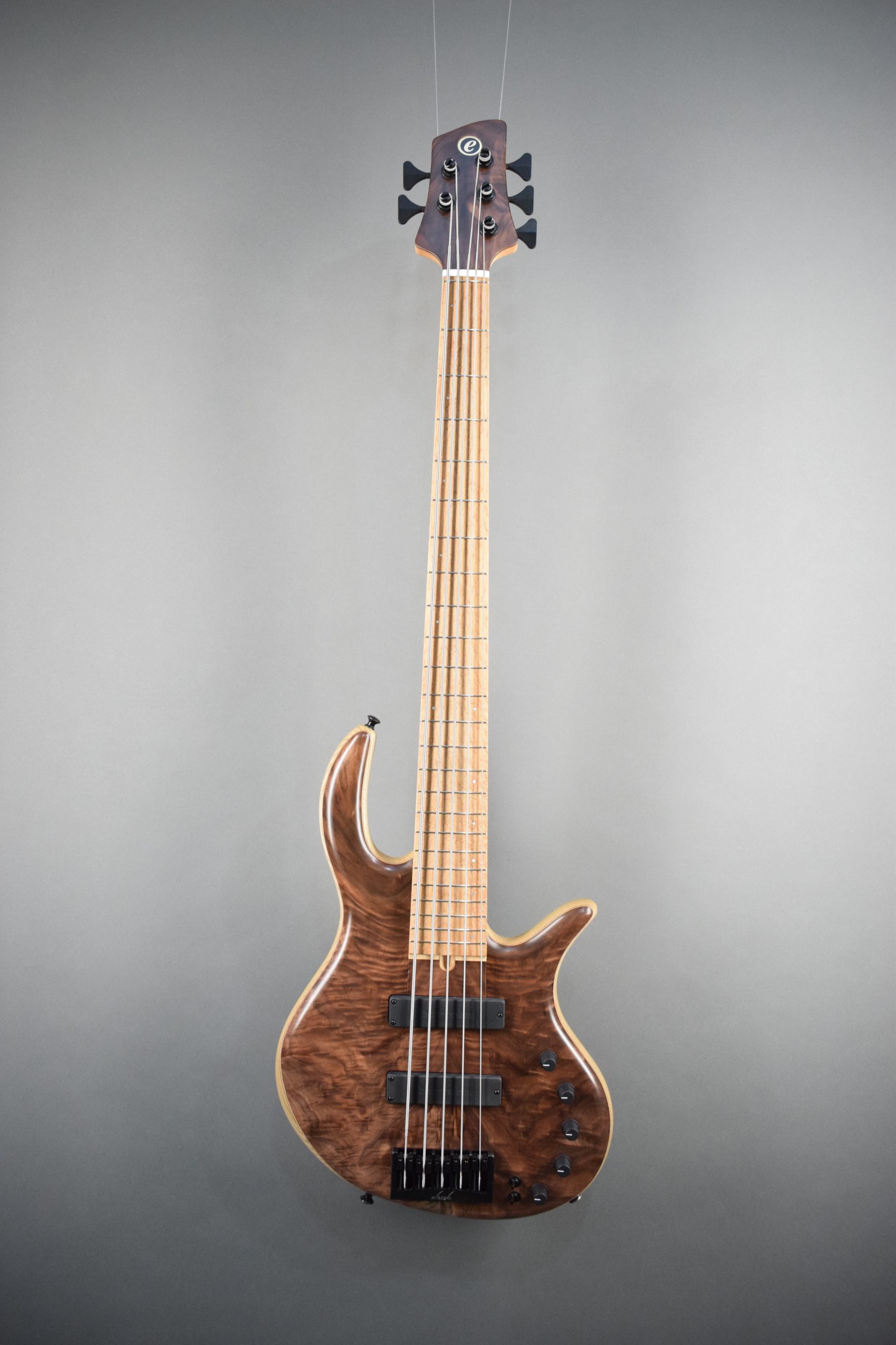 Elrick Expat eVolution 5-String ベース　5弦 Elrick Handcarved e-volution 5-String, Gold Series SLC